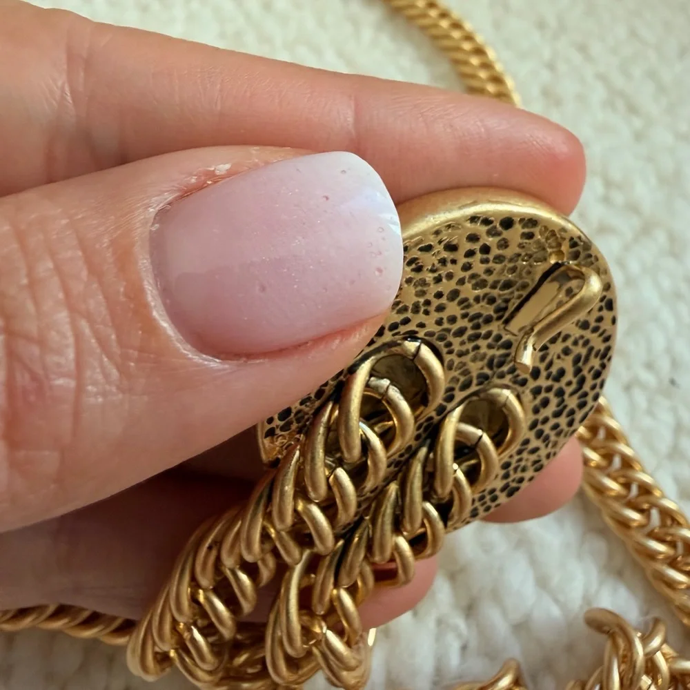 ✨ Vintage Chanel Chain Belt 31 Rue Cambon Medallion - Picture 5 of 9